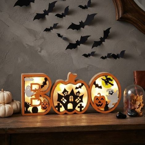 Light Up Wooden Boo Halloween Sign (1/2)