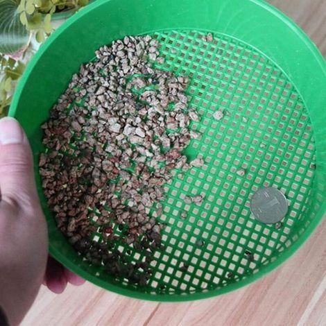 Tamis de jardinage en maille VGEBY - Outil de tamisage pour terre et compost - Blanc (1/4)