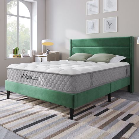Lit double rembourré (140 x 200 cm) avec sommier à lattes et tête de lit  doté d'un rembourrage moelleux et d'un revêtement en velours vert foncé, alliant styles moderne et classique  convient aux ado (1/5)