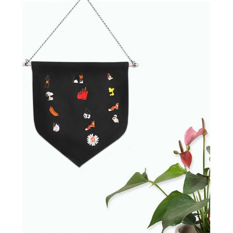 3er-Set Wandbanner mit Aufhängevorrichtung für Anstecknadeln, Broschen und andere Sammlerstücke, Schwarz, Größe S (1/5)