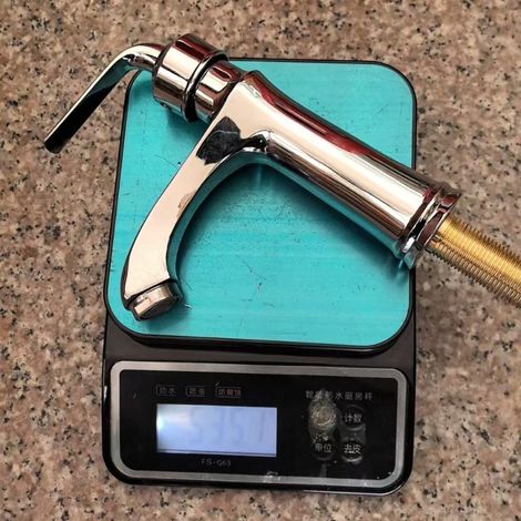 Single-hole bathroom sink faucet with single cold water valve under-counter sink faucet with single cold water valve electroplated low-profile teapot faucet.