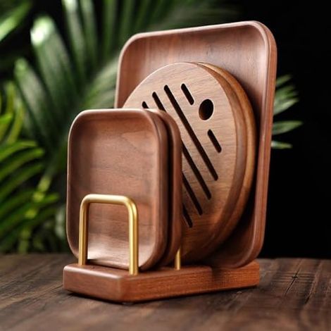 Étagère à planches à découper avec base en bois, étagère à plusieurs niveaux avec couvercle, armoire de rangement pour plaques de cuisson, adaptée aux cuisines domestiques. (1/3)