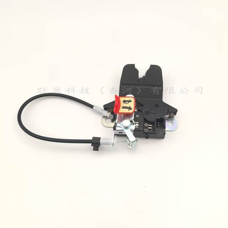 81230-3Q000 is a trunk lock mechanism for the Hyundai Sonata (8th generation). (1/4)