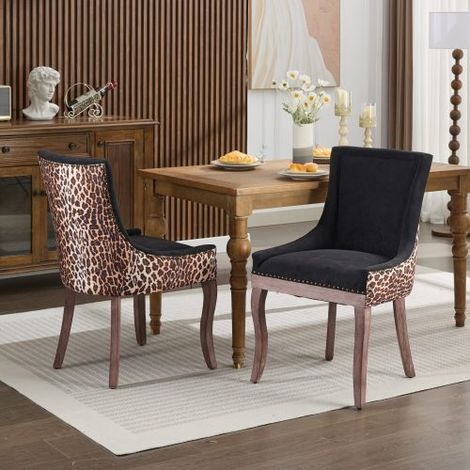 A&A Furniture, Sedia da pranzo Ultra Side, Sedie con tessuto spesso e gambe in legno massello dai toni neutri, Borchie in bronzo, Set da 2, Stampa leopardata, DE1807LP