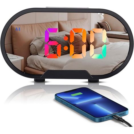 Lntyq Réveil numérique LED, Grand écran de 5,5 Pouces, Surface Miroir, réveils électriques pour Le Maquillage avec Mode de Gradation, Volume d'alarme réglable, Deux Ports USB