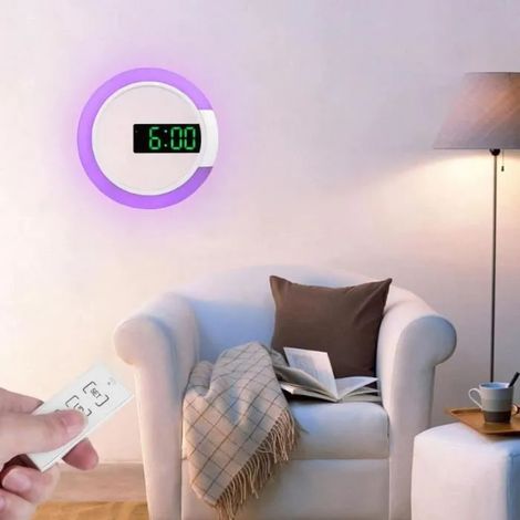 Horloge murale numérique télécommandée avec veilleuse 7 couleurs et affichage de la température pour la décoration de la maison (1/4)