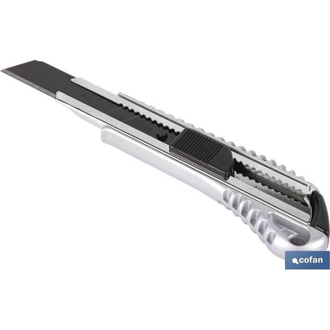 Taglierina professionale in alluminio con sistema di bloccaggio automatico (include lama in acciaio SK2 da 18 mm)