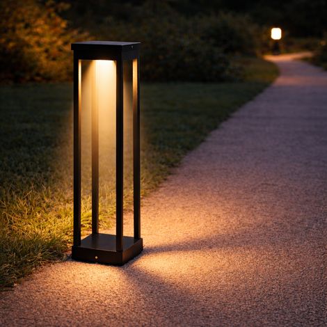 Solare LED Beacon 2700ºK Pannello: 6V/3W Battery: 3.7V/4000MaH Remote Control [HO-SolareLAWNLIGHT-04]