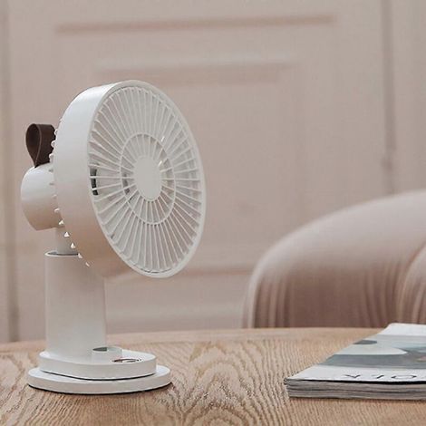 Ventilateur oscillant 6 pouces 4000 mAh à pince pour bureau, rechargeable par USB, silencieux et avec télécommande (1/5)