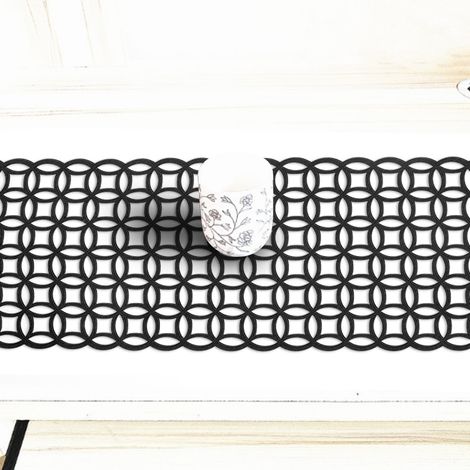Chemin de table style européen moderne, serviettes de table et fanions gris pour mariage (1/5)