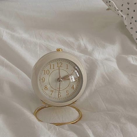 Alarm Clock Cream Color Desk Clock Bedroom Clock Nordic Style Retro Student Quiet Desk Small Alarm Clock (White) (1/5)