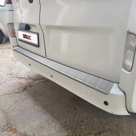 Protection Seuil de Pare-Chocs arrière - Compatible avec Opel Vivaro B 2014-2019 - Couverture de Seuil de Coffre - Bande Seuil de Chargement - Style élégant - en Acier INOX Chromé Brossé (1/5)