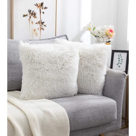 Coussin en fausse fourrure pour fille, lot de 2, 43 x 43 cm, ultra doux, fermeture éclair invisible, blanc décoratif (1/5)