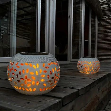 Solar-Gartenleuchten, Außenlandschaft, Atmosphäre, Anordnung, Tisch, Stufen, Platzierung, Projektion, Nacht