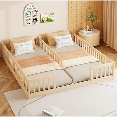Cama infantil 90x200 cm de pino natural, baja, con barreras de seguridad y somier de láminas (1/5)