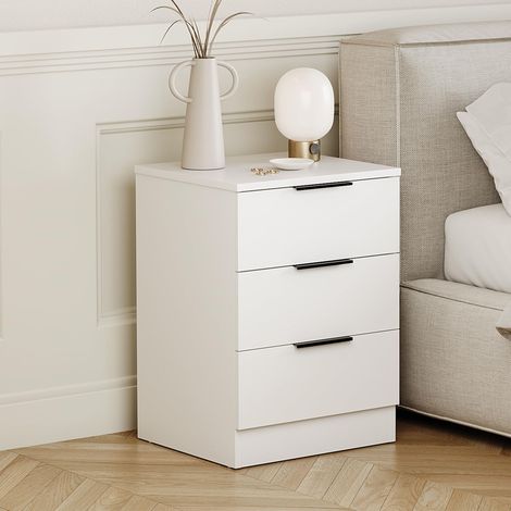 Table de Chevet à 3 tiroirs Blanc – Table de Chevet compacte Peu encombrante – 50 x 39 x 28 cm – Bois d'ingénierie – Tiroirs coulissants, poignées Noires Modernes – Idéal pour (1/5)