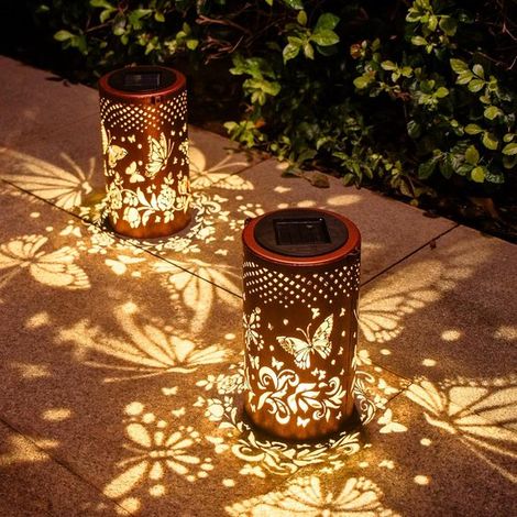 2er Pack Schmetterlings Solarlaternen Wasserdicht Hängend LED Außendekoration Für Terrasse, Garten und Rasen (1/4)