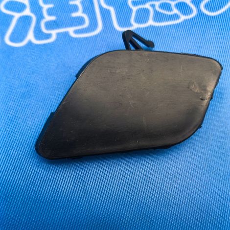 622A0-5MA0A is suitable for the front bumper trailer hitch cover and front bumper small cover plate of the 2016 Nissan Bluebird U15. (1/4)