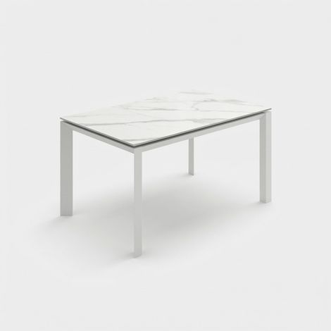 Mesa de comedor extensible de cerámica con patas de metal Linear - Blanco