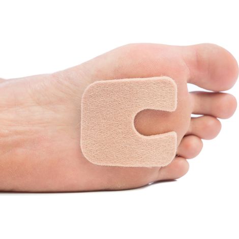 Coussinets anti-callosités en feutre en forme de U  Protègent les callosités du frottement des chaussures  Réduisent les douleurs aux pieds et aux talons  Lot de 24 coussinets auto-adhésifs de 3 mm (1/5)