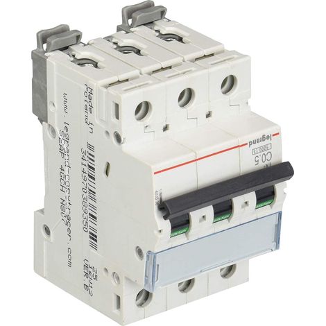 Disjoncteur 3P C 0,5A 6kA AC 0 S303 TX3 403536 (1/2)