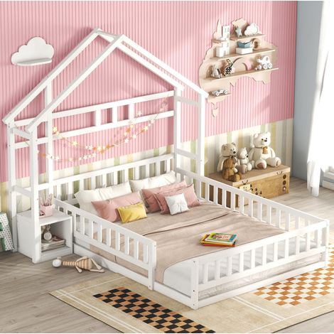 DESVIAE Lit enfant maison 140 x 200 cm en pin blanc avec barrière latérale et table de chevet intégrée (1/5)