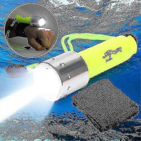 Lampe torche de plongée portable 6000 lumens étanche jusqu'à 50 mètres, rechargeable, LED, pour la sécurité en plongée (CVX) (1/4)