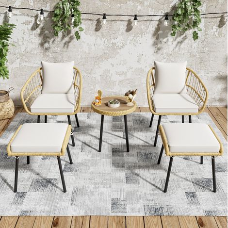 Mesa exterior con sillas y taburetes de ratán natural HAVRYA (1/5)
