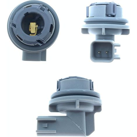 XFM500020 is a socket for the rear turn indicator bulbs of Land Rover Freelander L314 models from 1996 to 2006. (1/5)