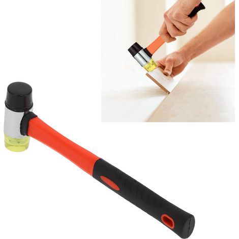 Legen Sie den Gummihammer auf den Boden.