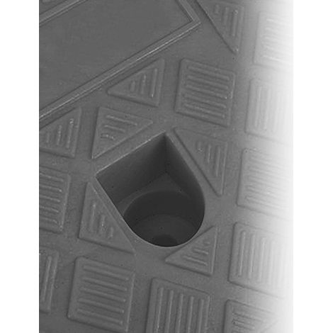 Rampe bordure en plastique 13 cm anti-dérapante noire pour garage parking accès PMR raccordement libre (1/4)