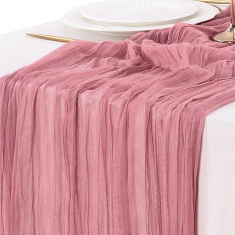 Chemin de table en gaze rose poudré style bohème, style rustique, transparent, idéal pour la décoration de mariage, enterrement de vie de jeune fille ou fête. (1/5)
