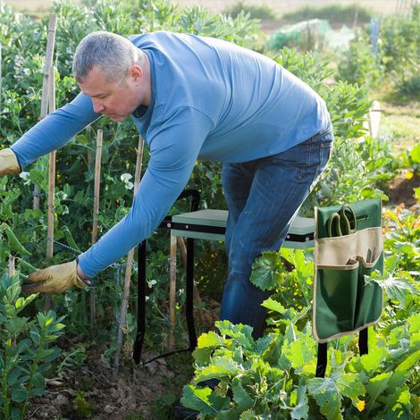 Outsunny Kniebank für Gartenarbeit klappbar Gartenhocker Polsterung Kniehilfe belastbar bis 150 kg Gartenbank zum Knien & Sitzen 58 x 28 x 49cm Grün