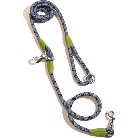 Cette laisse convient aux chiens de toutes tailles et facilite la course, la promenade et l'éducation. Fabriquée en nylon très résistant, elle mesure 2,3 mètres de long et 1,2 centimètre de diamètre, (1/5)