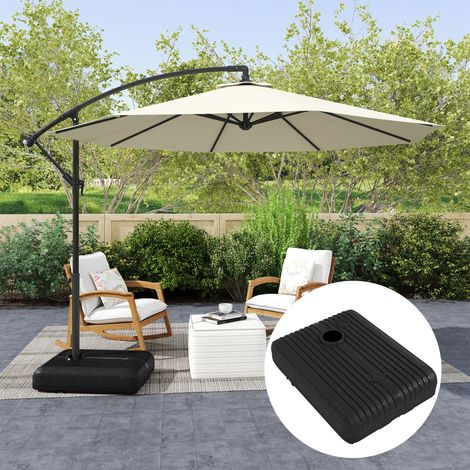 Sonnenschirmständer aus HDPE, außermittig, befüllbar mit 70 kg Wasser oder 90 kg Sand, 130 mm hoch, mit 2 Rädern und Griff, schwarz