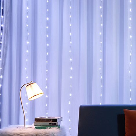 Guirnalda de luces LED flexible de cobre, IP43, 3 m con 30 LED (funciona con 2 pilas AA). (1/5)