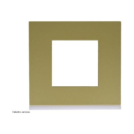 Hager – Plaque de finition 1 poste 2 modules champagne – Série Gallery – Dimensions 88 x 92 mm – Finition parfaite sur mur