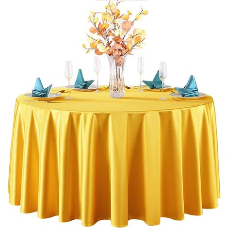 Cette nappe ronde au toucher soyeux est idéale pour les restaurants, les mariages et toutes sortes de réceptions. Couleur dorée, diamètre 275 cm