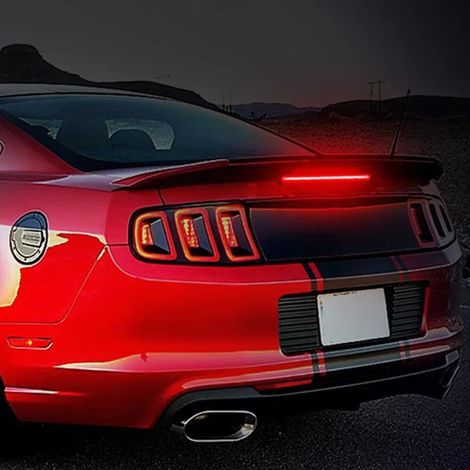 AR3313A613A ist geeignet für die hoch angebrachte Bremsleuchte des Ford Mustang (Baujahre 2010-2014). (1/4)