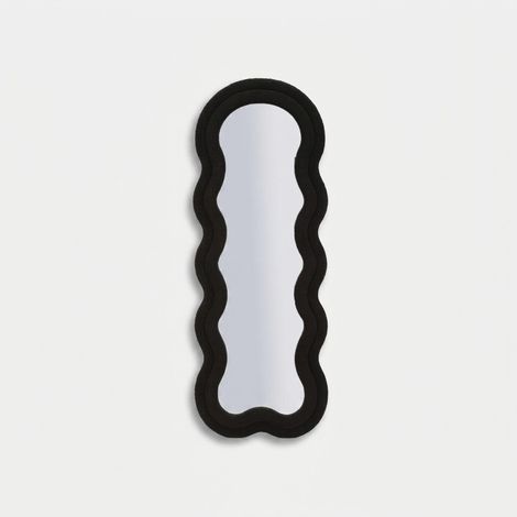 Specchio da muro sagomato con cornice bouclé Teddy - Nero (1/5)