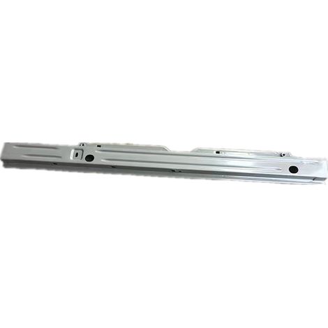 7106A2 convient à la traverse inférieure de radiateur Peugeot 206, 207 et Citroën C2, au support inférieur de radiateur en fer, à la traverse en acier, pour fixer la partie inférieure du radiateur.
