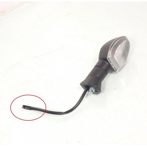 [PRODUIT D'OCCASION] Clignotant arrière droit origine pour moto Suzuki 650 SV 2017 à (1/2)