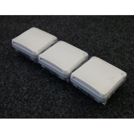 Legrand 069644 Prises 3x2P+T horizontal précâblées Legrand Plexo composable blanc - 16 A - 250 V