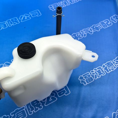 Suitable for Nissan Altima water tank auxiliary water tank 21710-JA000 21710-ZN50A (1/4)