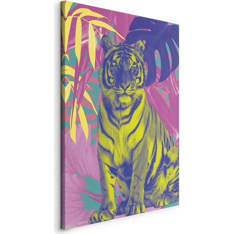 Immagine - Tigre colorata - Colori intensi di una tigre circondata da piante tropicali (1/3)