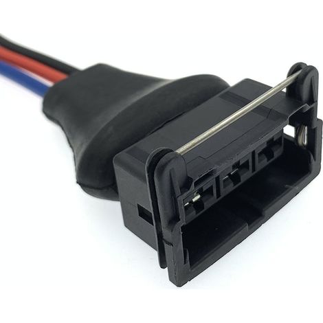 Connector plug with terminals for automotive cooling fan motor wiring harness (1/4)