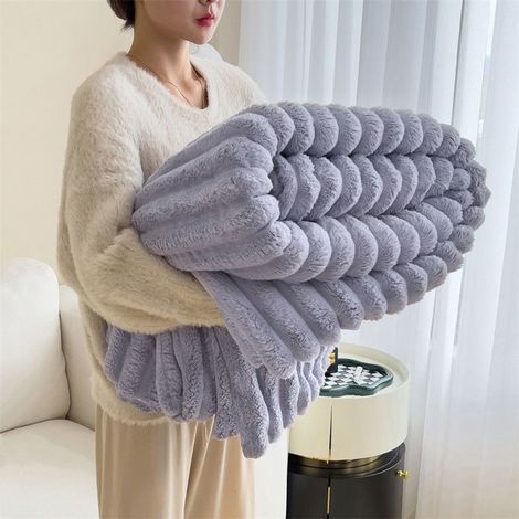 Couverture douillette, 120 x 200 cm couvre-lit/couverture de canapé chaude et moelleuse pour maman, femme et petite amie,Voilet (1/5)