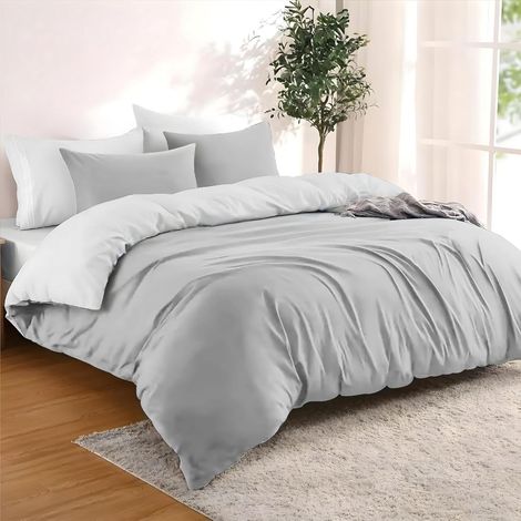 Housse de Couette 200x220 cm avec 2 Taie Oreillers 80x80 cm - Gris Clair/Blanc - Parure de Lit 200x220 en 100% Microfibre - 3 Pièces - Certifié sans Produits Chimiques (Oeko TEX) (1/5)