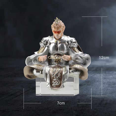 (Exclusivité Asie du Sud-Est) Décoration de voiture créative Bouddha combattant victorieux Sun Wukong - Grand sage égal au ciel - Décoration intérieure de voiture - Blanc (1/5)