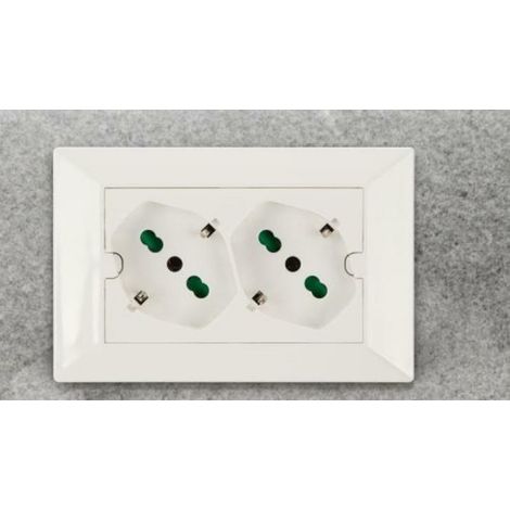 Fanton mehrfachsteckdosen-unterputzdose fÜr 3 module mit 2 universalsteckdosen weiss 42100